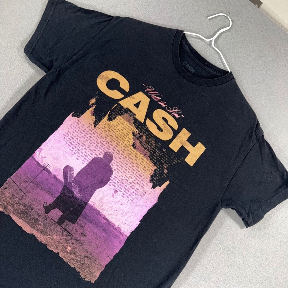 Johnny Cash I Walk the Line Graphic T-Shirt Black Medium Mens Short Sleeve